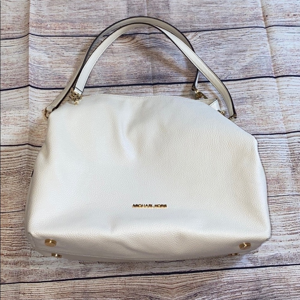 NWT Michael Kors Leighton Shoulder Bag Purse Ivory